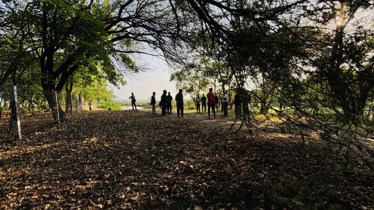 A-Group-of-Birding-enthusiasts-discussing-before-a-bird-watch-at-Bhopal