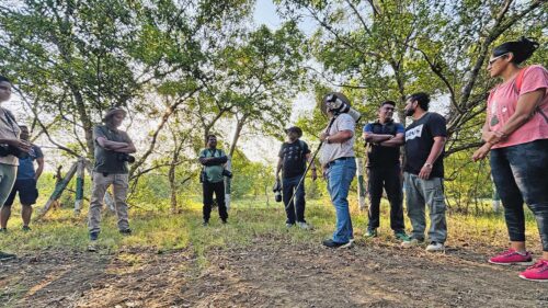 Bird-Photographer-are-ready-to-start-birding-and-taking-photographs