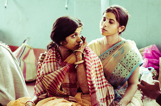 A moment in a wedding in new Delhi by documentary wedding Photographer Sanjukta Basu