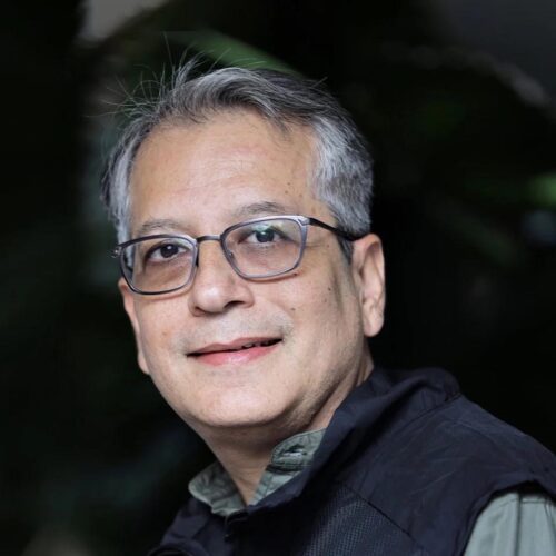 Ravi Dhingra, a lifestyle, Architecture & Interiors, Food, Portraits and product photographer from New Delhi